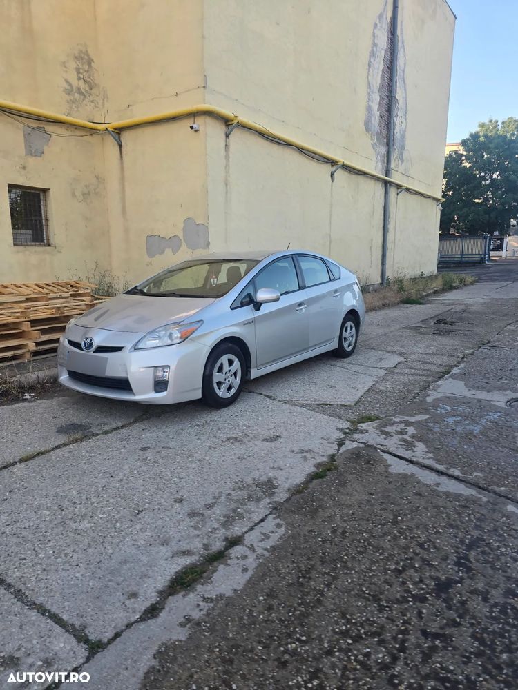 Toyota Prius (Hybrid) Luna - 30