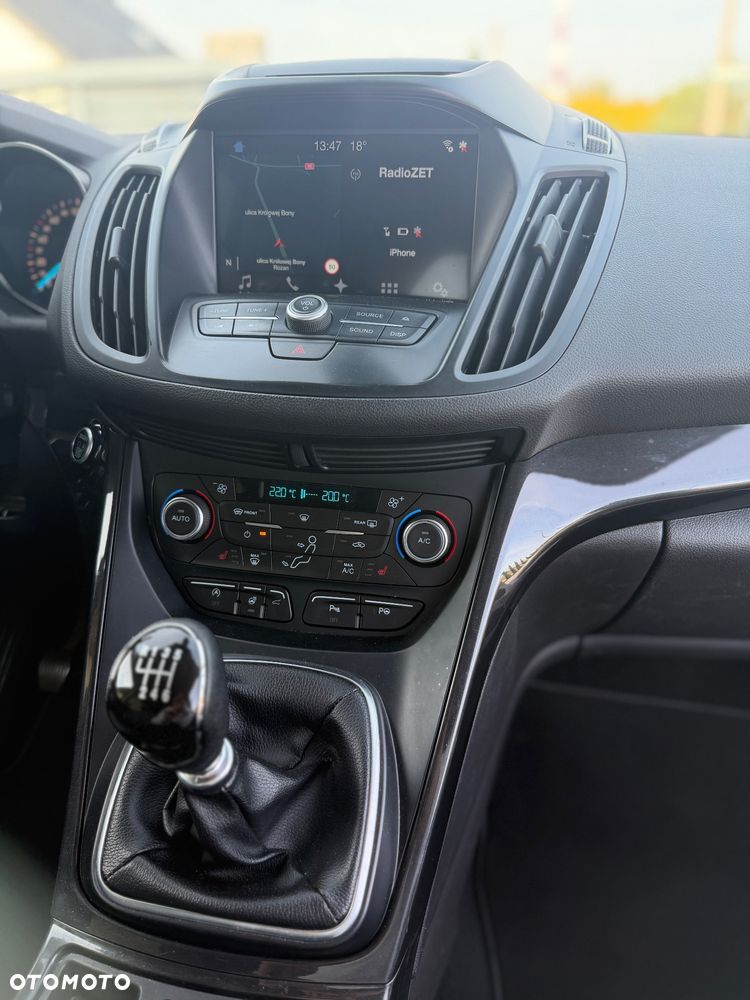 Ford Kuga 2.0 TDCi 4x4 Titanium - 23