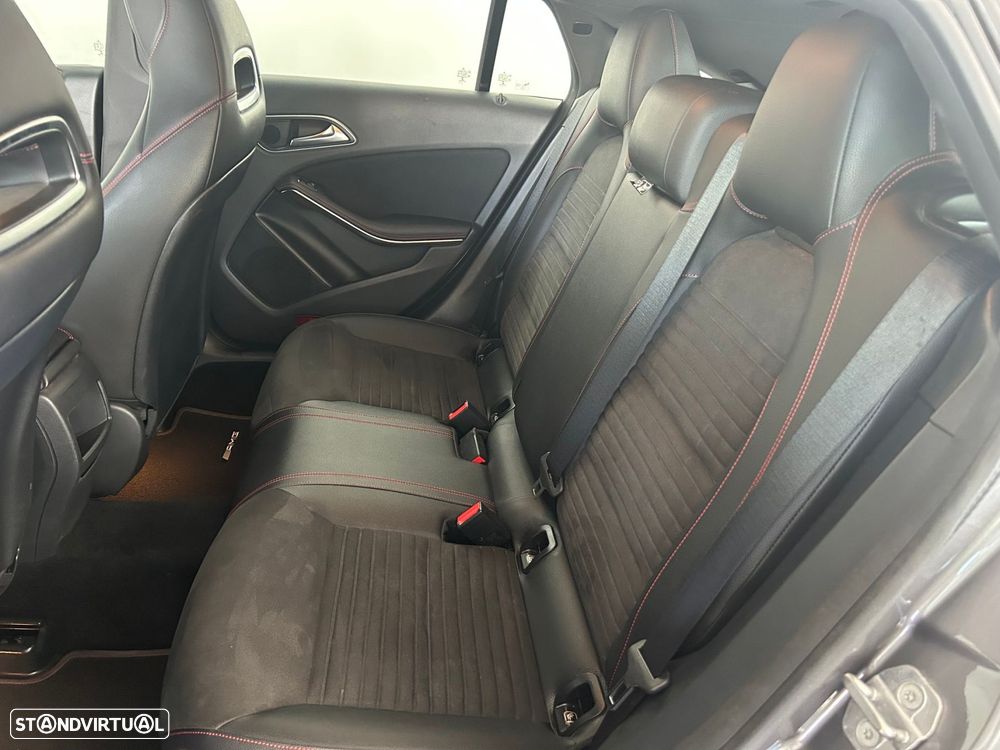 Mercedes-Benz CLA 200 d Shooting Brake AMG Line - 10