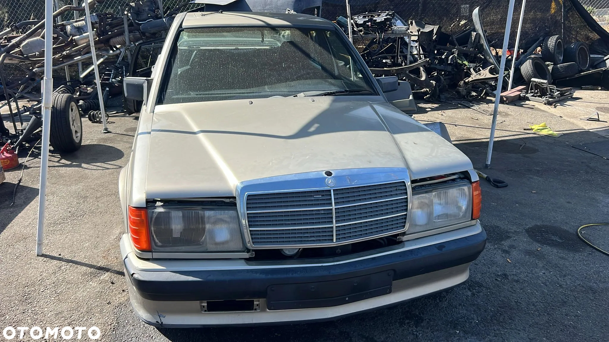 Mercedes-Benz W201 (190) - 3
