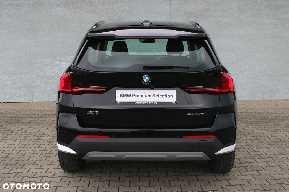 BMW X1 sDrive18i - 8