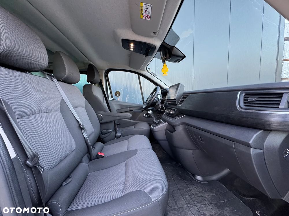 Renault Trafic SpaceClass 2.0 dCi Escapade - 11