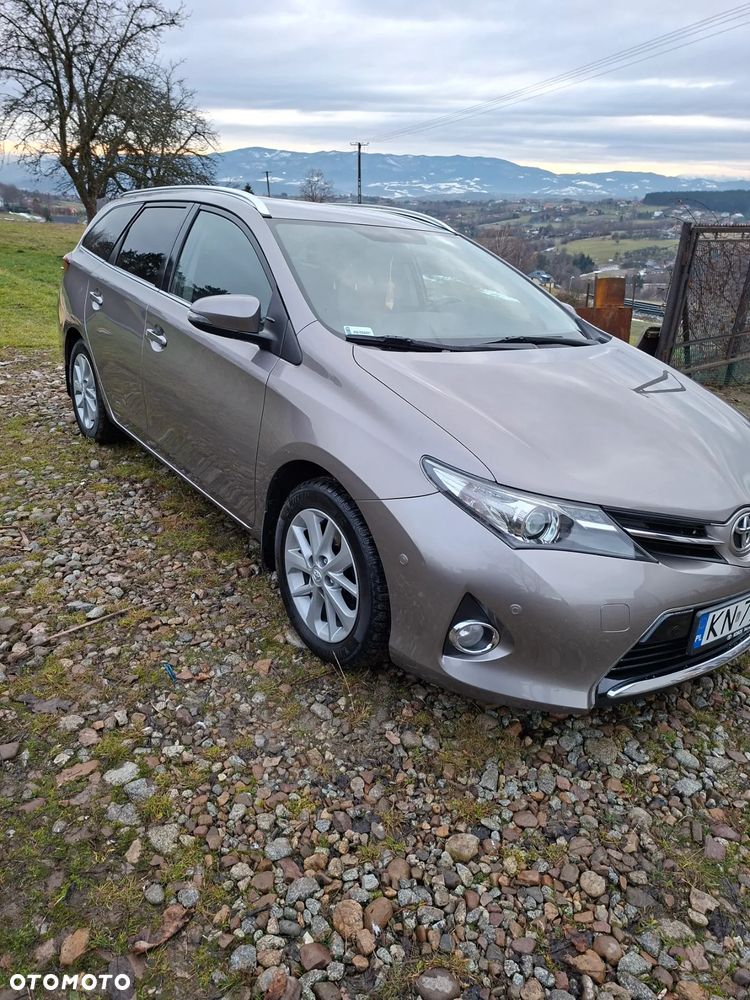 Toyota Auris - 2