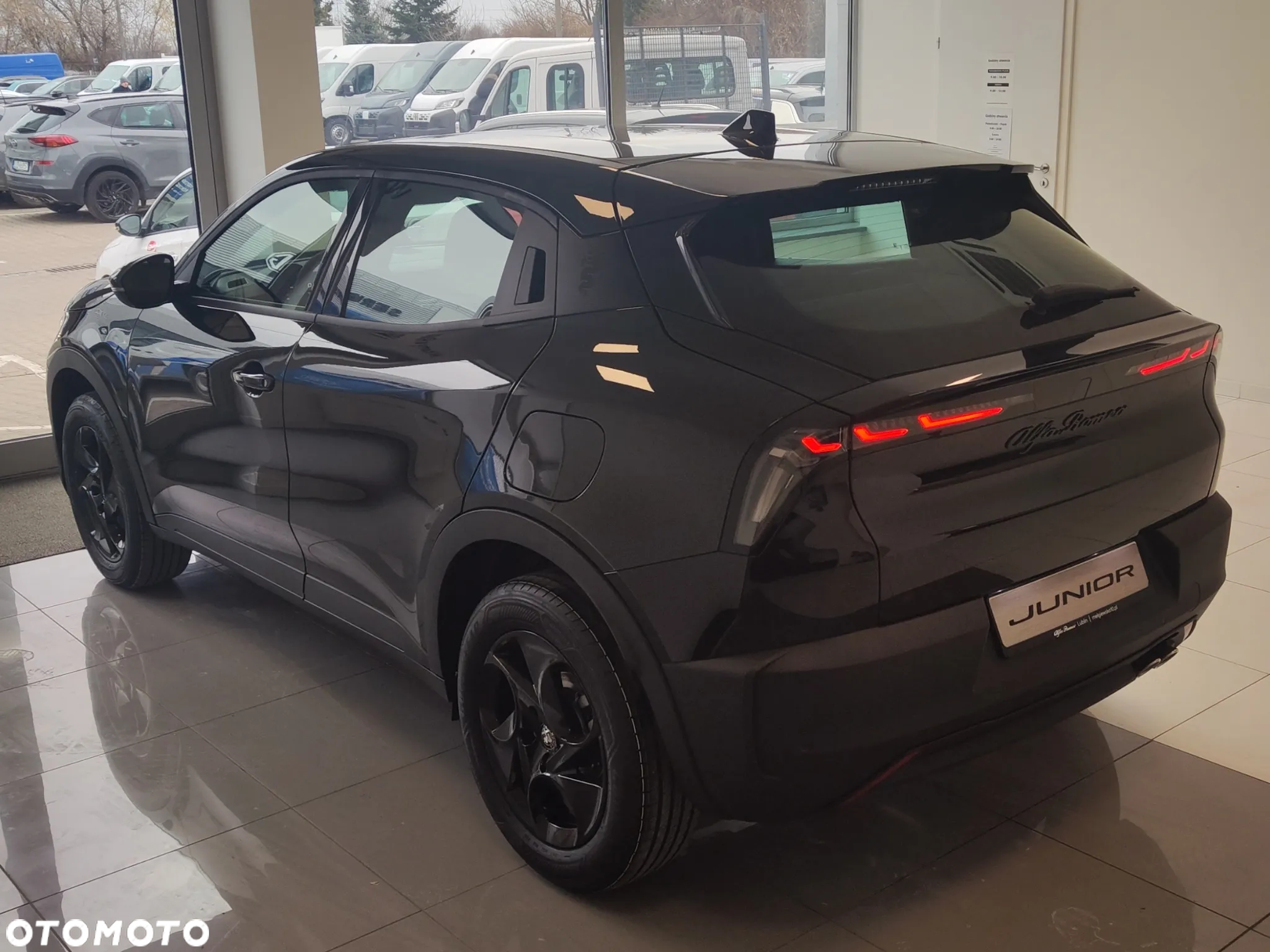 Alfa Romeo Junior 1.2 mHEV Ibrida eDCT - 8