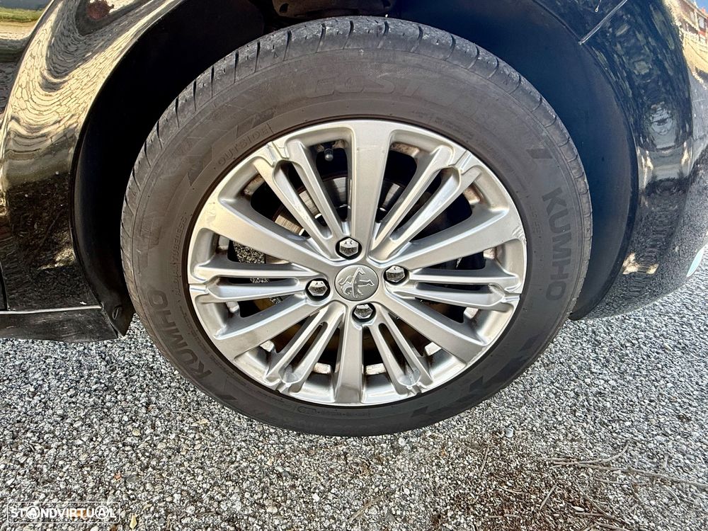 Peugeot 208 1.2 PureTech Style - 6