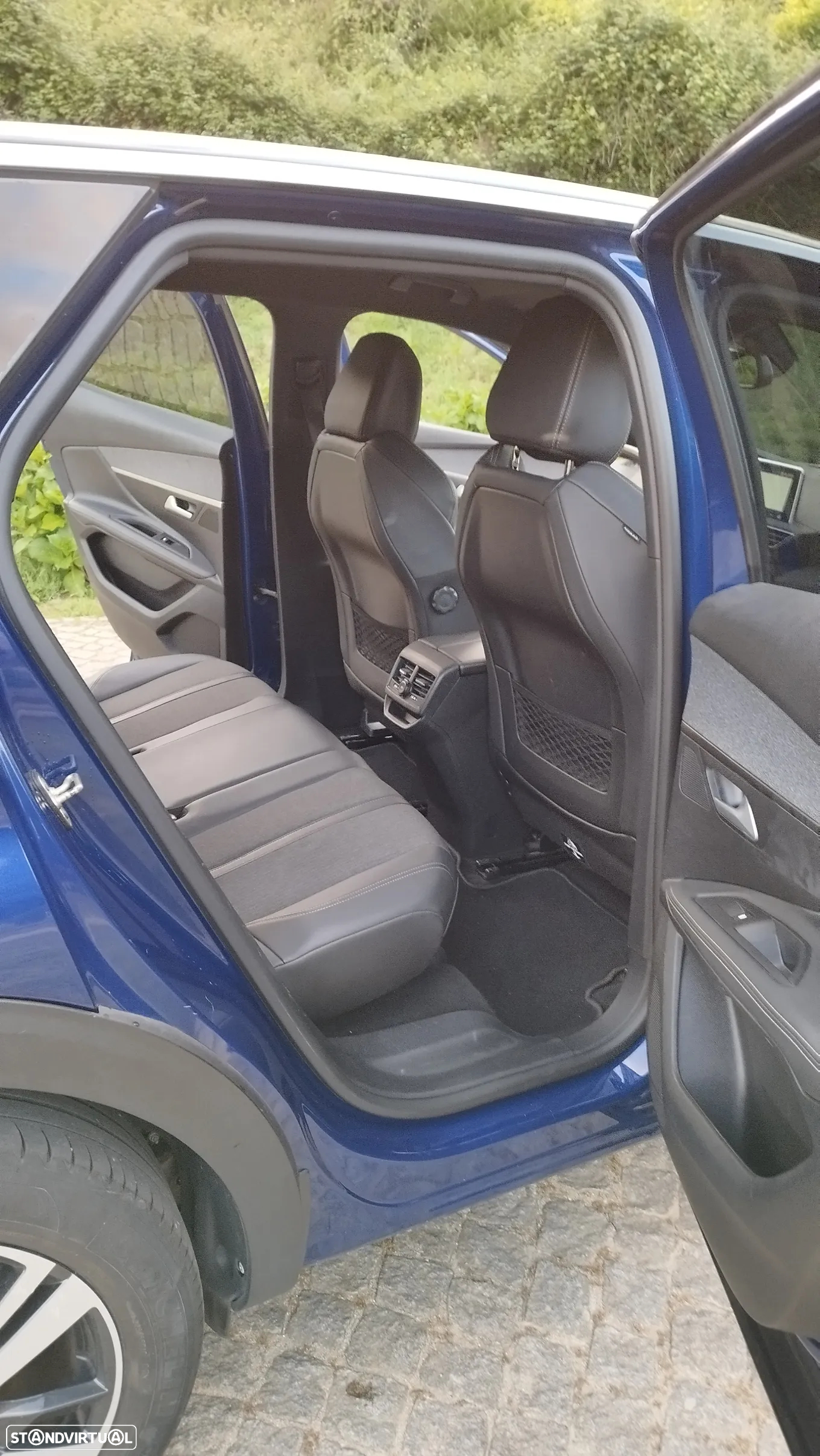 Peugeot 3008 1.5 BlueHDi GT Line J19 - 16