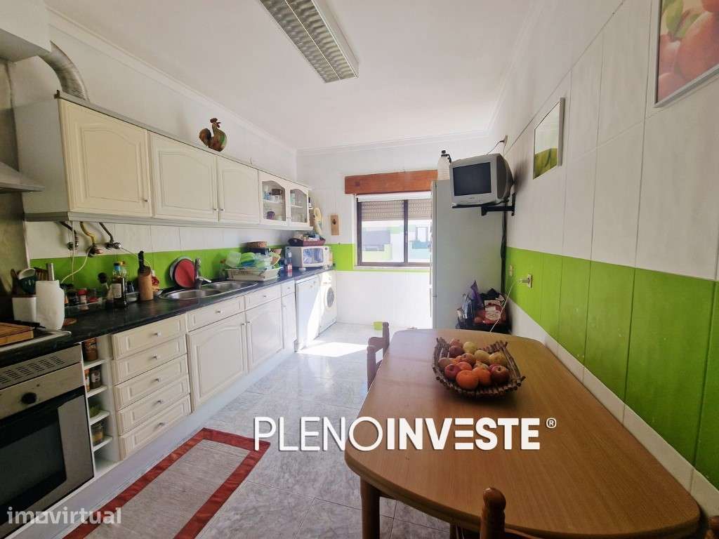 T2 com excelentes áreas no Seixal - Grande imagem: 4/23