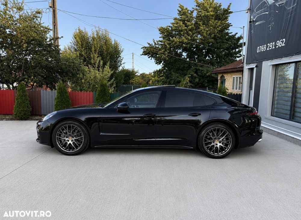Porsche Panamera 4 E-Hybrid - 9