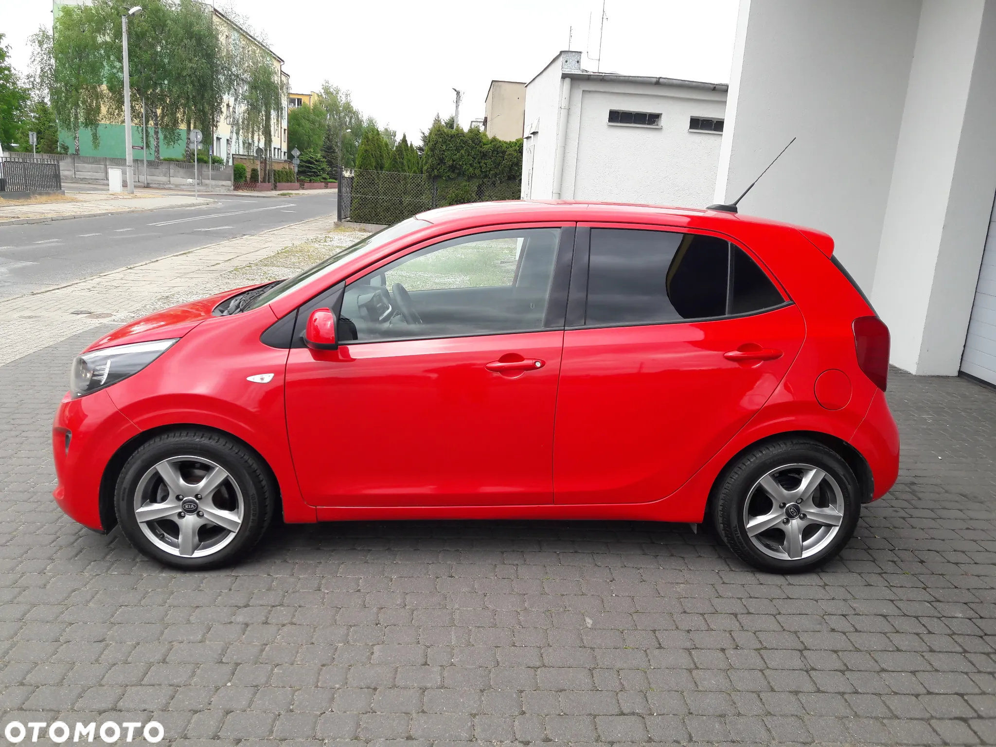 Kia Picanto - 25