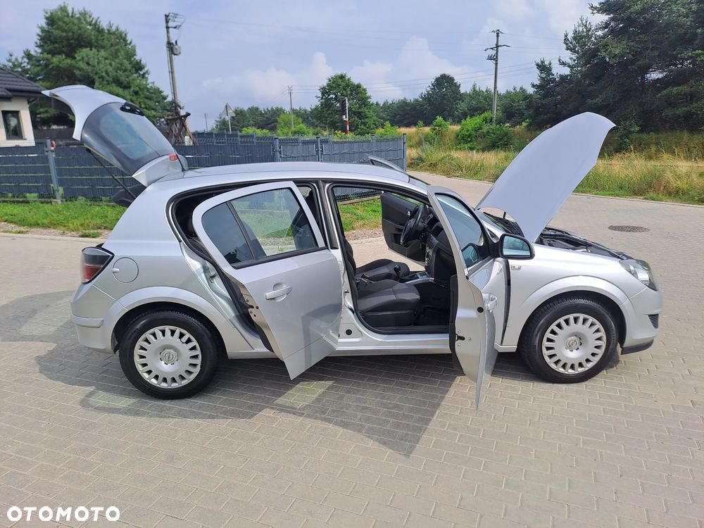 Opel Astra 1.6 Enjoy EU6 - 15