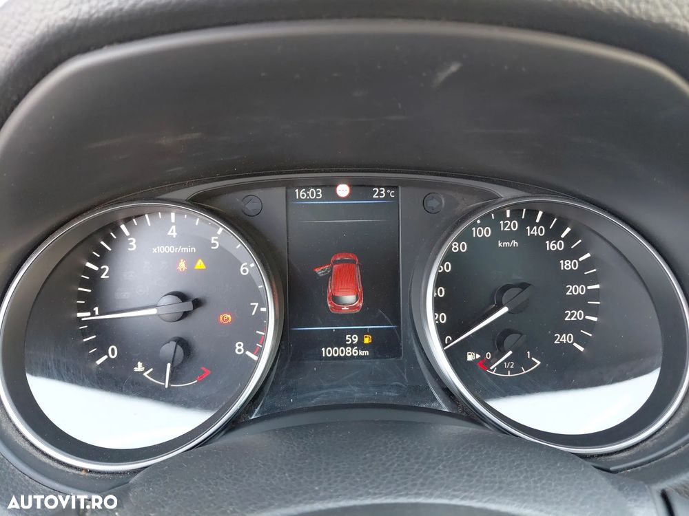Nissan Qashqai - 12