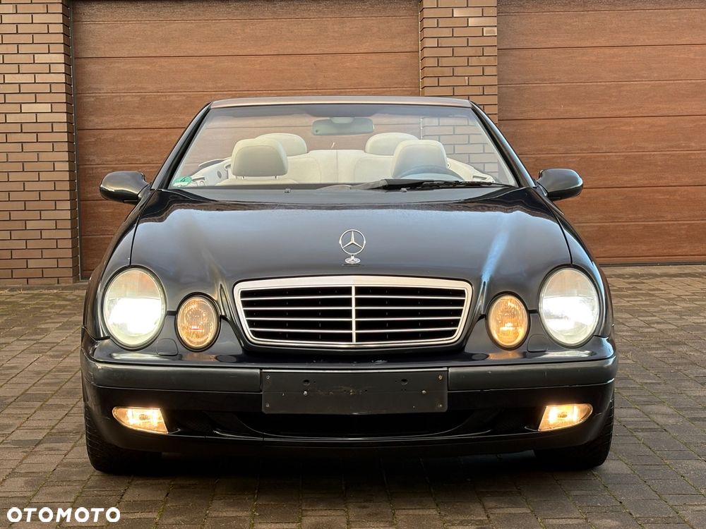 Mercedes-Benz CLK - 2