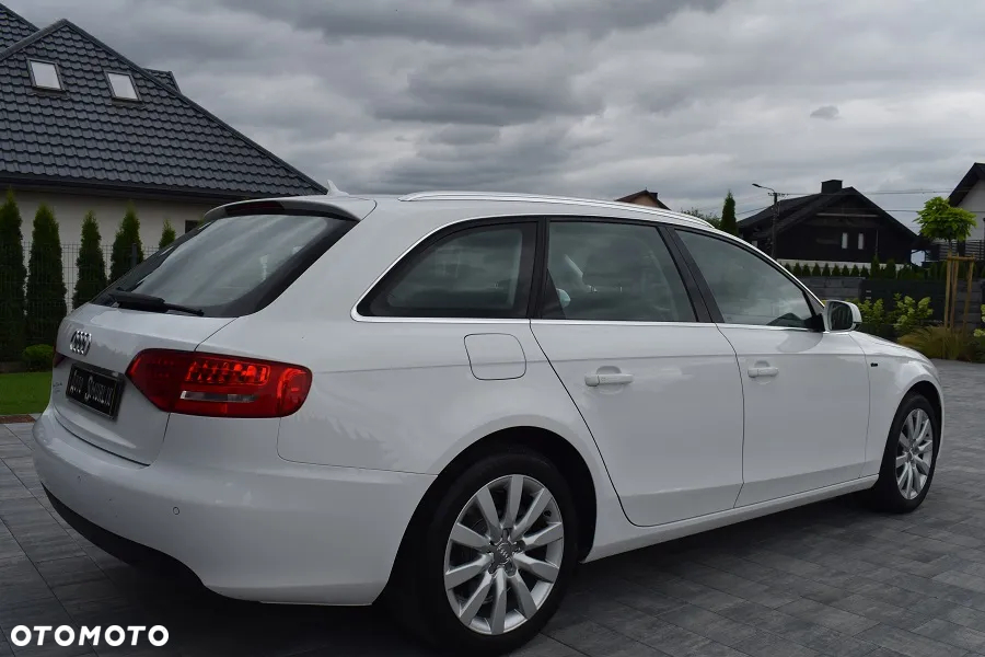 Audi A4 Avant 2.0 TDI DPF quattro S line Sportpaket (plus) - 25
