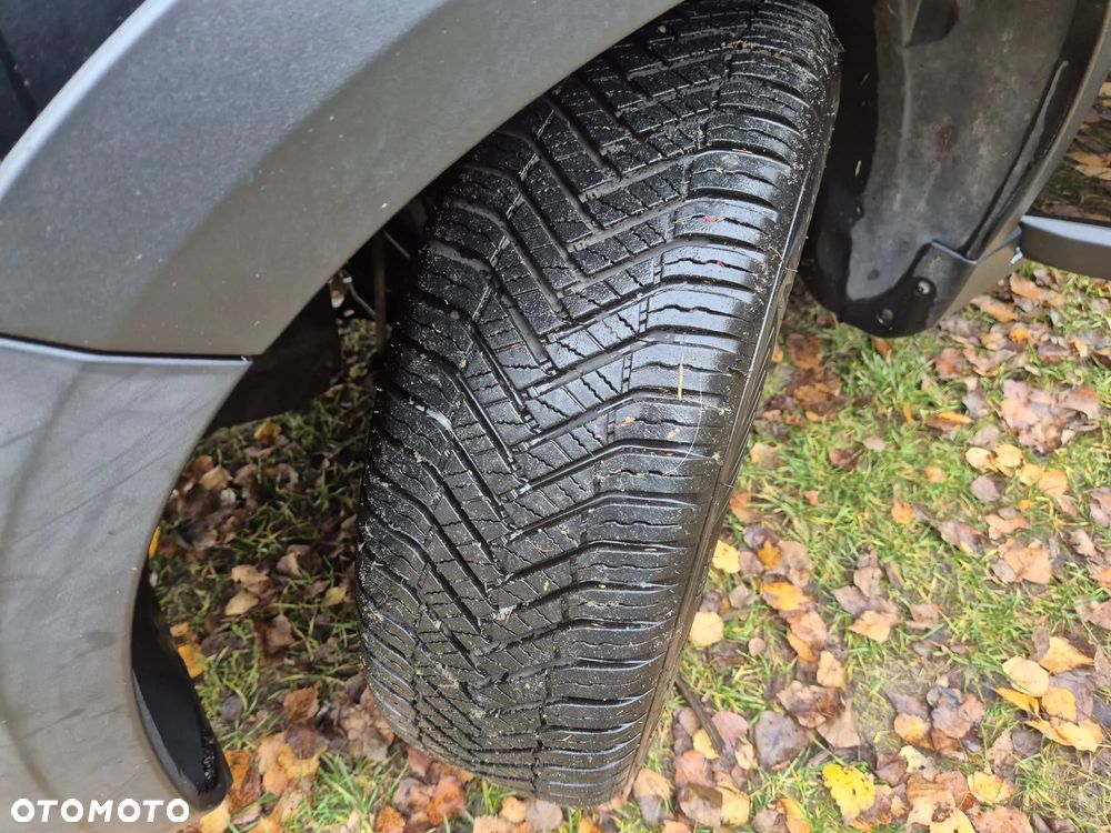 Peugeot 2008 PureTech 82 Signature - 16