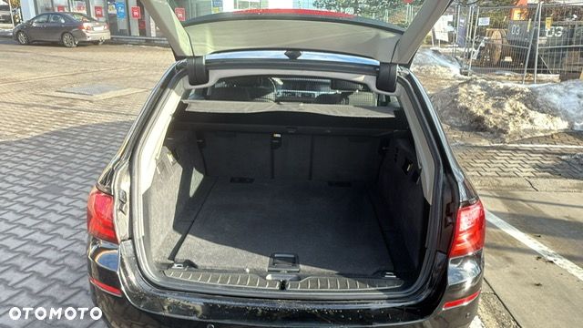 BMW Seria 5 520d Luxury Line - 14