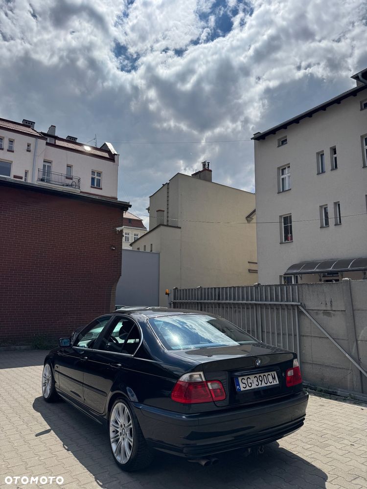 BMW Seria 3 320i - 3