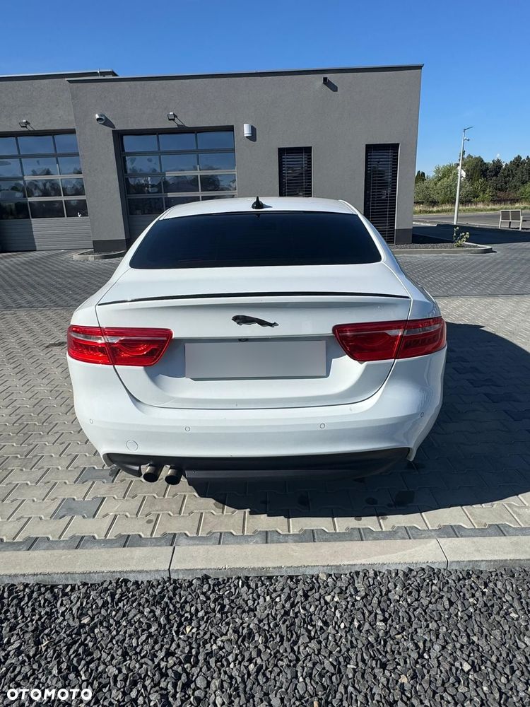 Jaguar XE 20d R-Sport Ingenium Edition - 13