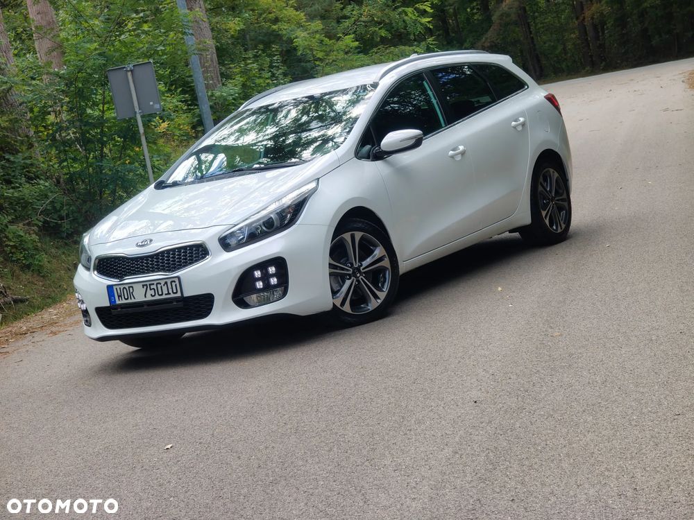 Kia Ceed - 14
