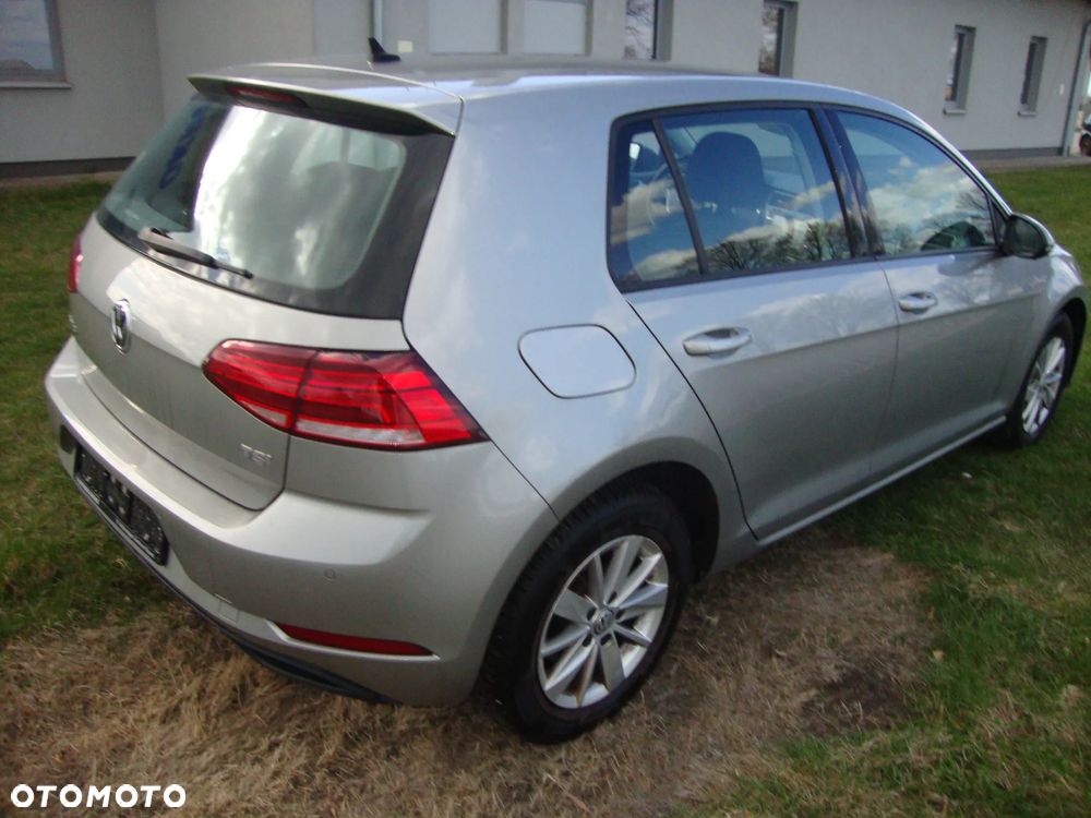 Volkswagen Golf 1.0 TSI (BlueMotion Technology) Comfortline - 4