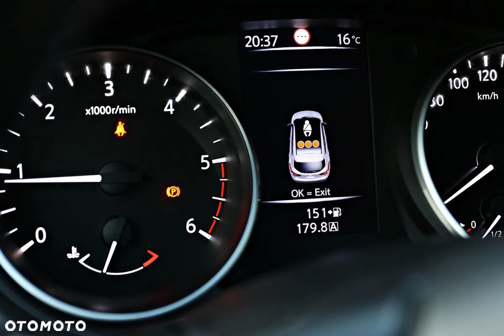Nissan Qashqai 1.5 dCi TEKNA+ - 26