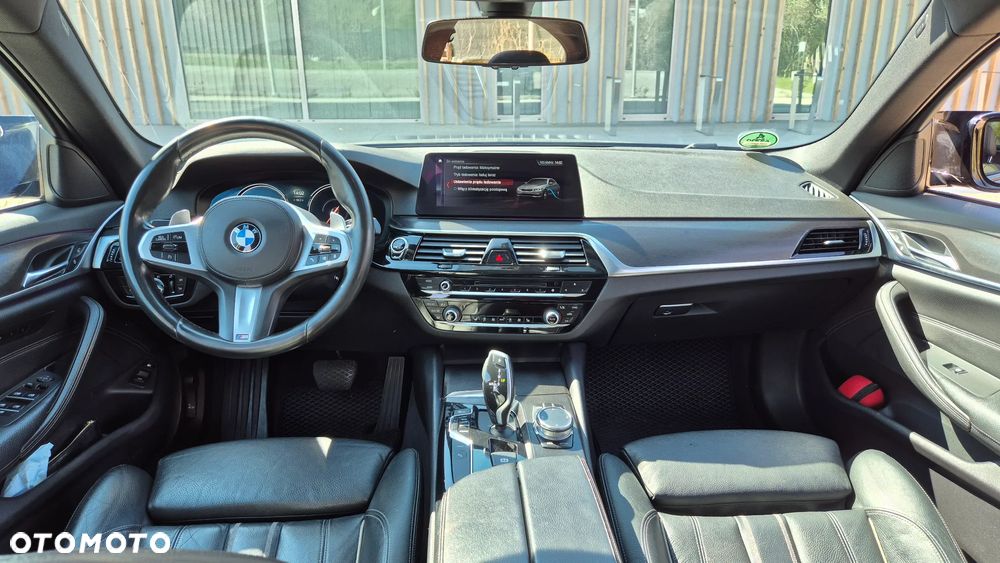 BMW Seria 5 530e iPerformance M Sport sport - 16
