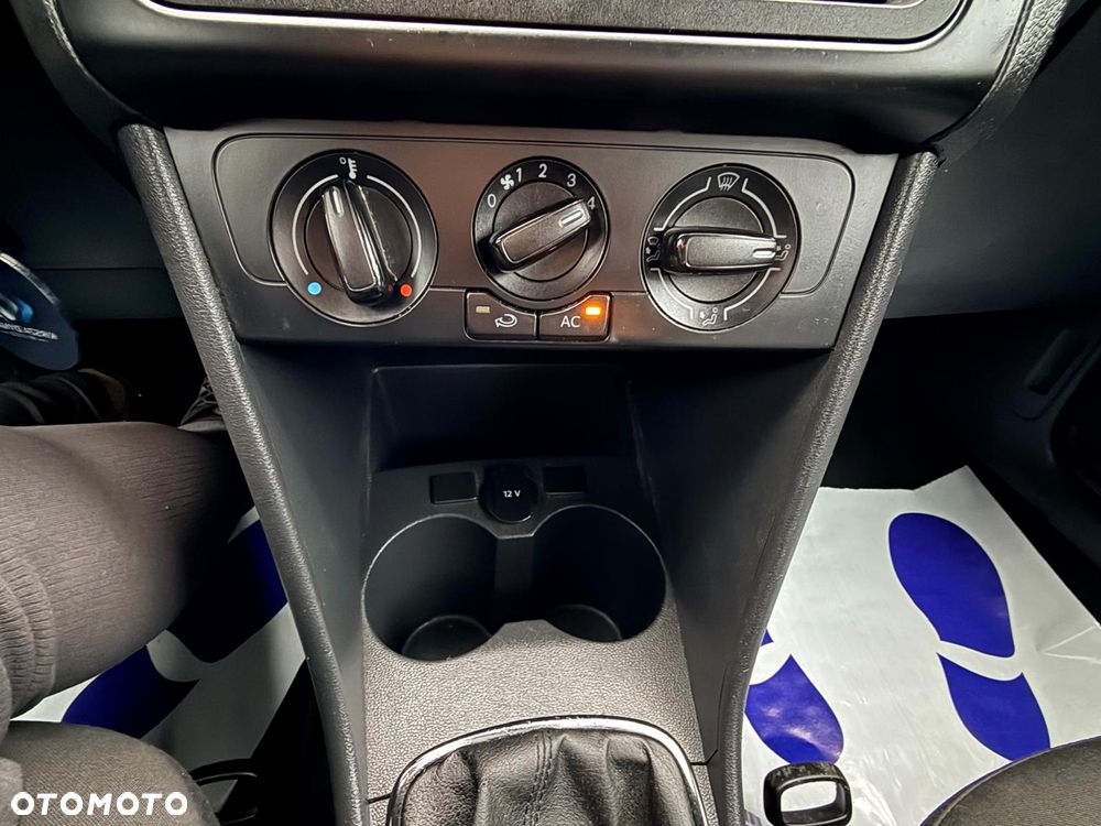 Volkswagen Polo 1.2 Team - 16