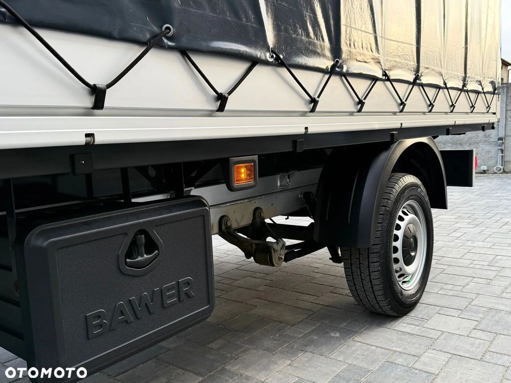 Volkswagen Crafter 177KM 7-Osobowy Automat Salon Polska Bezwypadkowy FVAT23% Gwarancja Do 2028r JAK NOWY NOWY !!! - 13