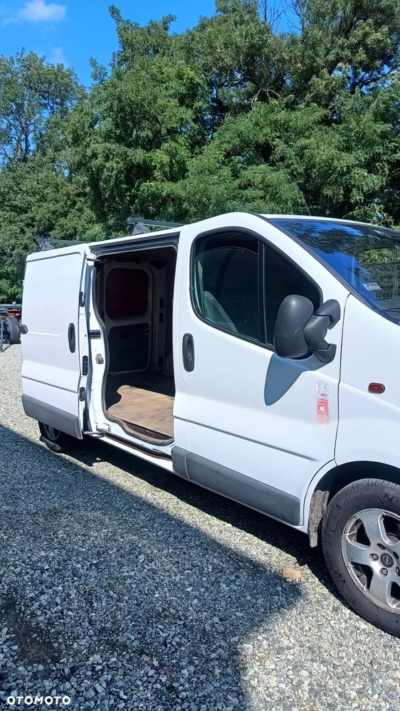 Opel Vivaro - 11