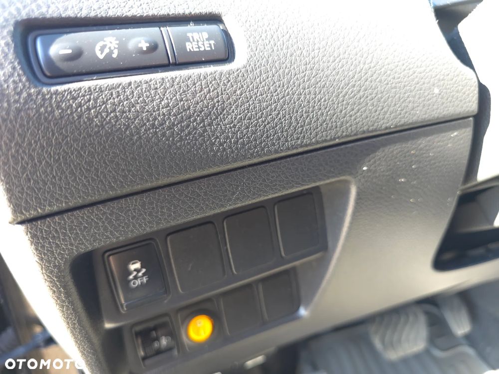 Nissan X-Trail - 21