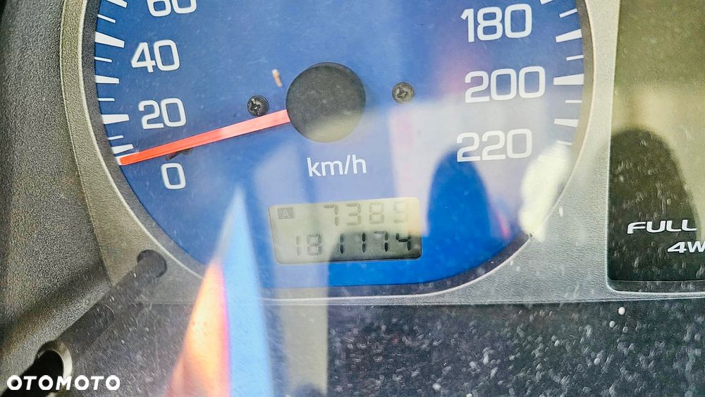 Mitsubishi Pajero Pinin 1.8 2-kolory - 10