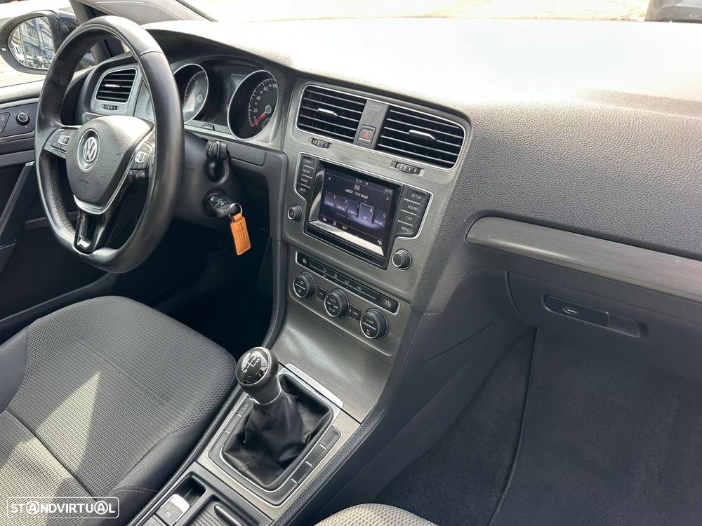 VW Golf 1.6 TDi Confortline - 20