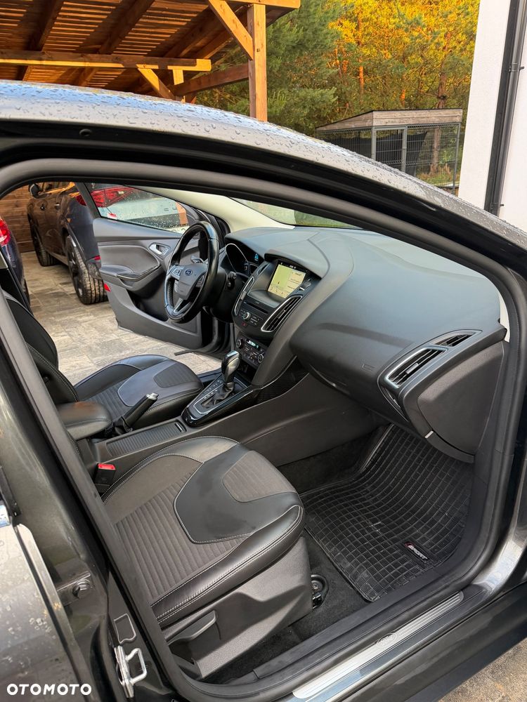 Ford Focus 1.0 EcoBoost Titanium Business - 13