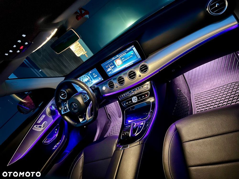 Mercedes-Benz Klasa E 220 d 9G-TRONIC - 34