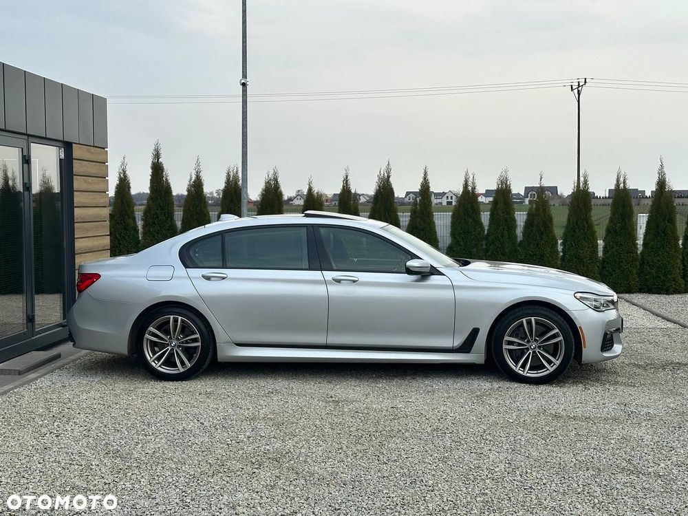 BMW Seria 7 750Li xDrive - 4