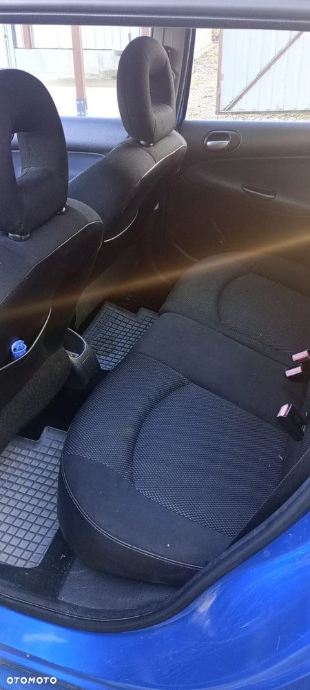 Peugeot 206 - 6