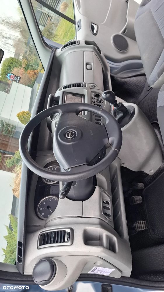 Opel VIVARO - 15