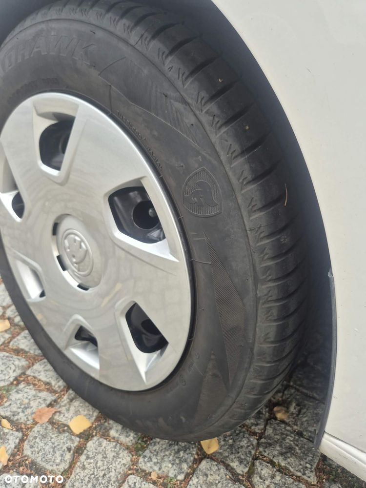 Skoda Rapid 2014 photo 5