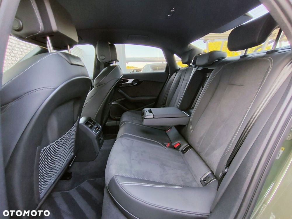 Audi A4 Limousine - 30