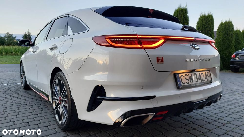 Kia ProCeed - 9