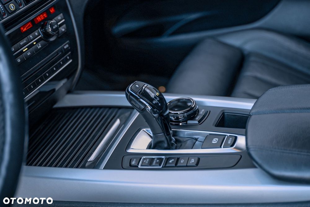 BMW X5 xDrive30d Sport-Aut - 15