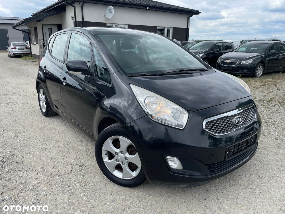 Kia Venga - 9