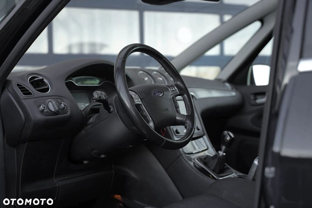 Ford S-Max 2.0 TDCi DPF Titanium - 12