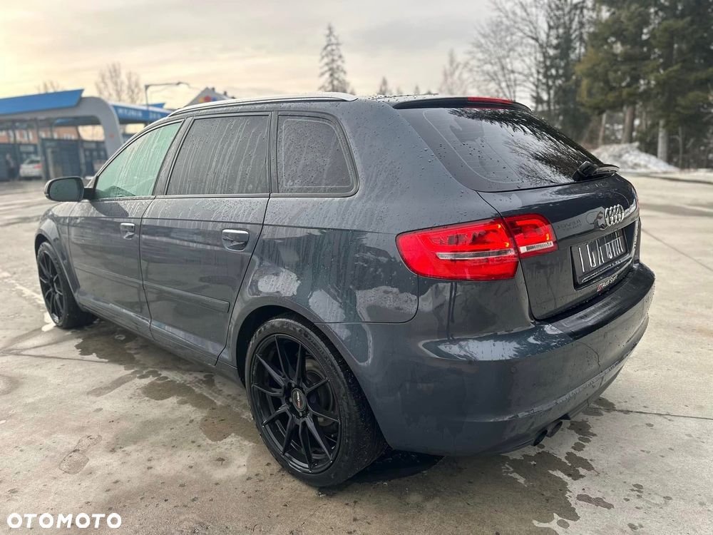 Audi A3 Sportback 2.0 TDI DPF Ambiente - 11