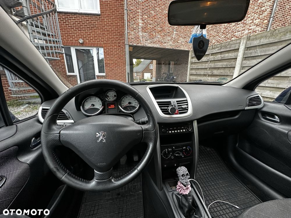 Peugeot 207 - 2