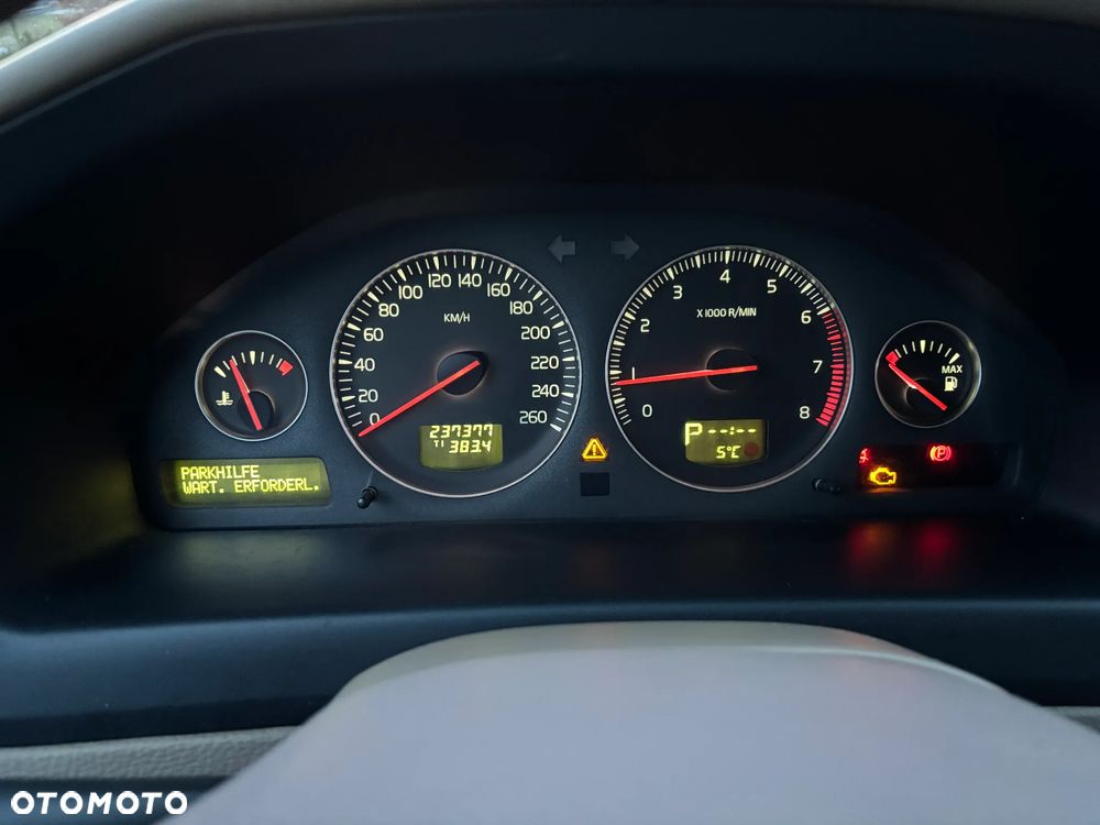 Volvo V70 2.4 Momentum - 21