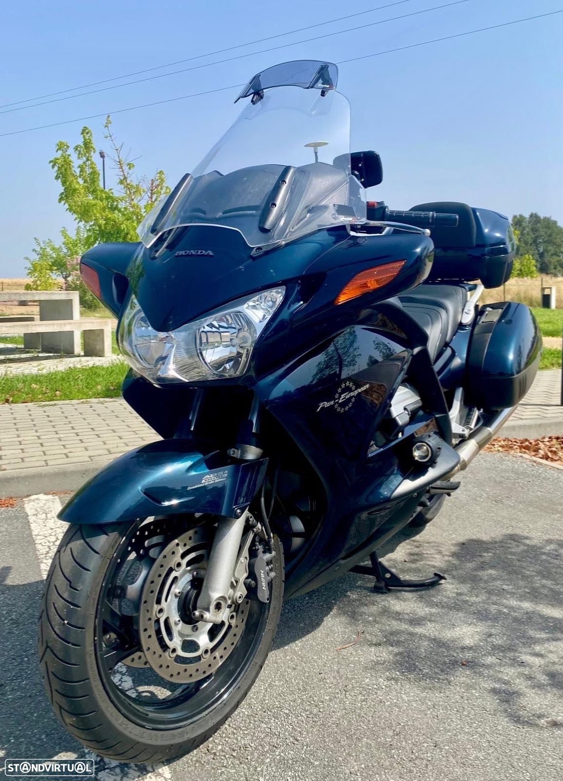 Honda Pan European ST1300A - 1
