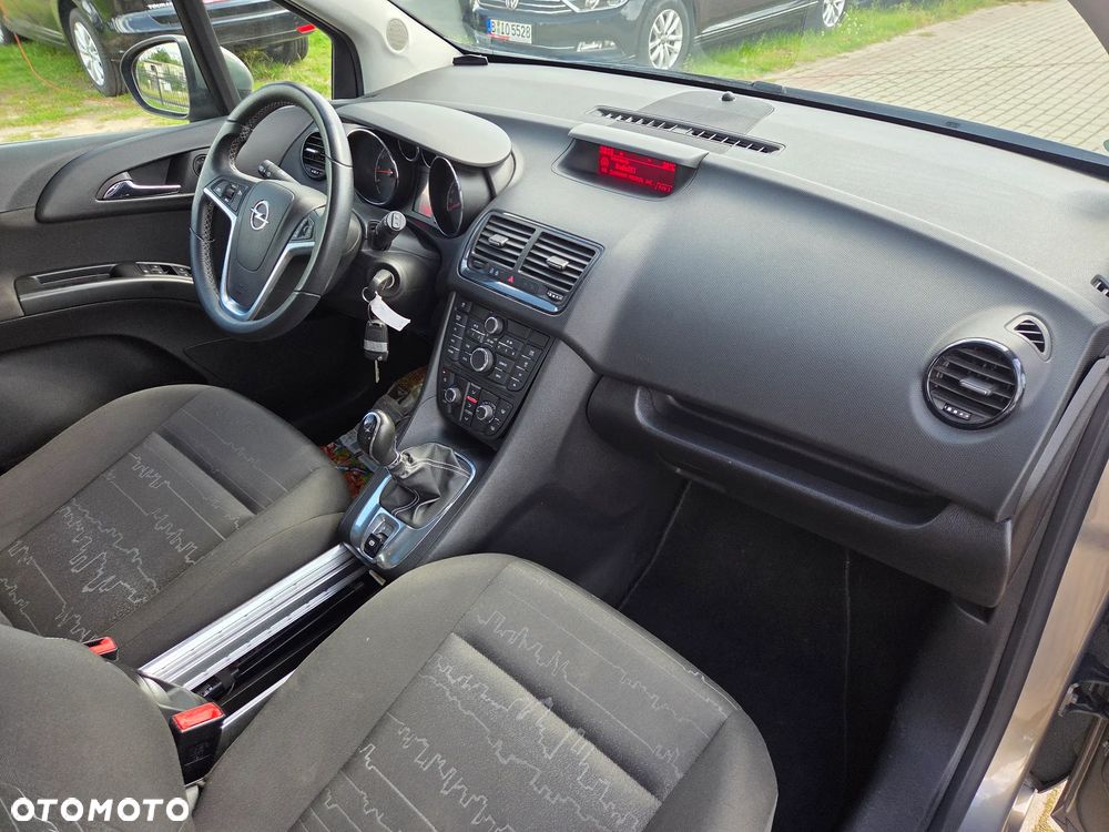 Opel Meriva - 11