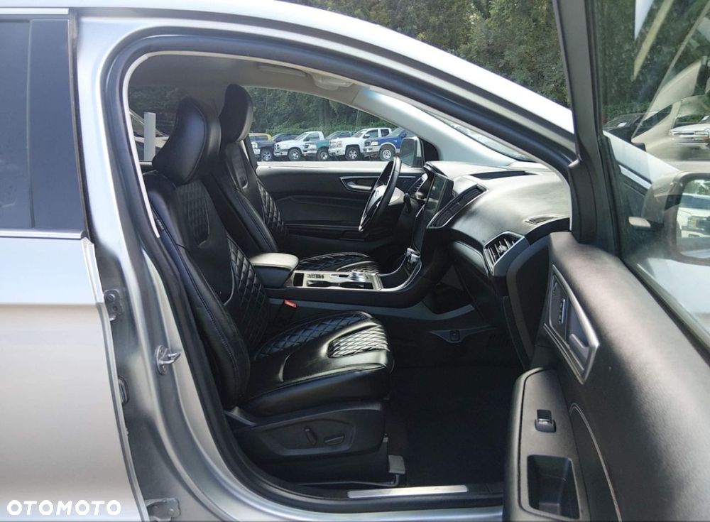 Ford Edge - 10