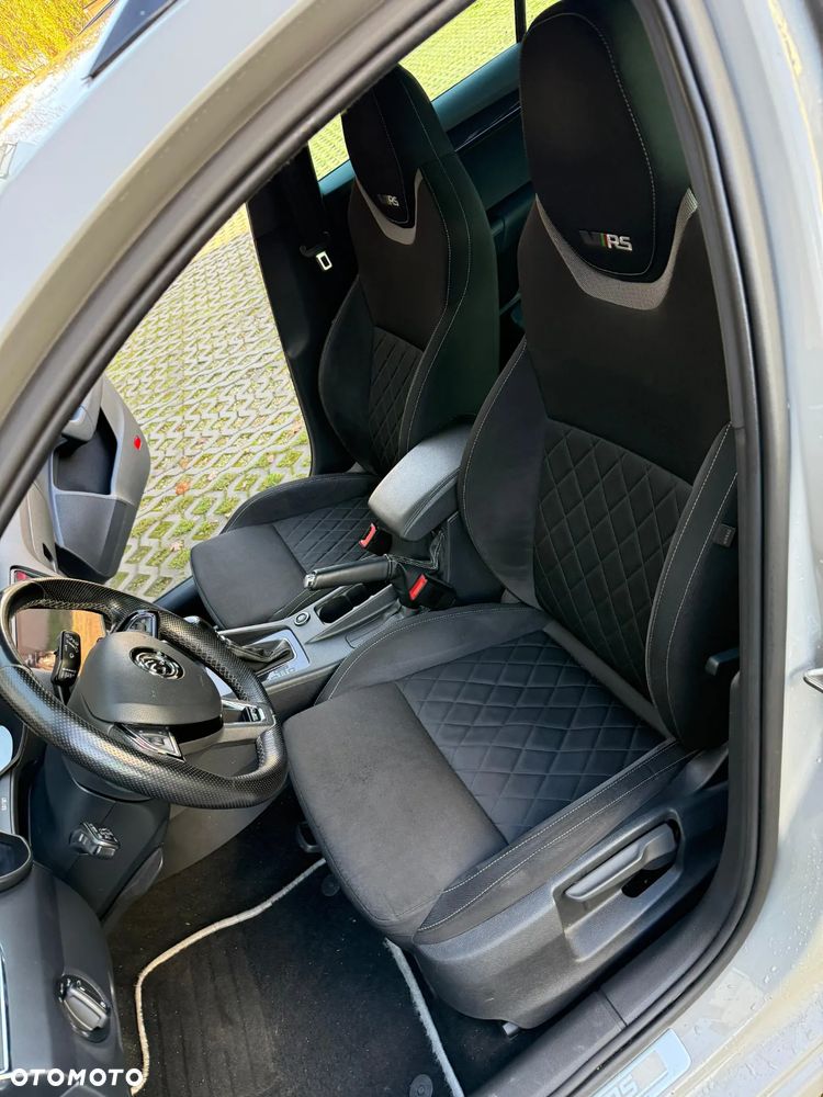 Skoda Octavia 2.0 TDI DSG RS - 17