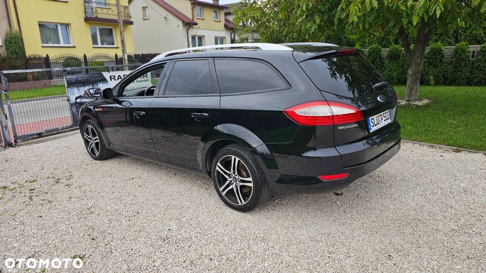 Ford Mondeo 2.0 TDCi Ambiente - 26